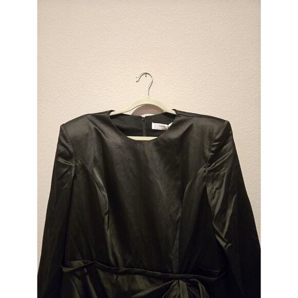 Mac Duggal Women's Long Sleeve Draped Structured Bow Gown Black Size 16 Formal - Picture 3 of 16